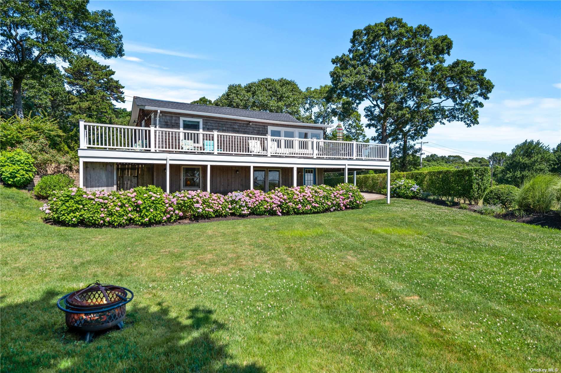 9160 Peconic Bay Boulevard, Laurel, New York image 35