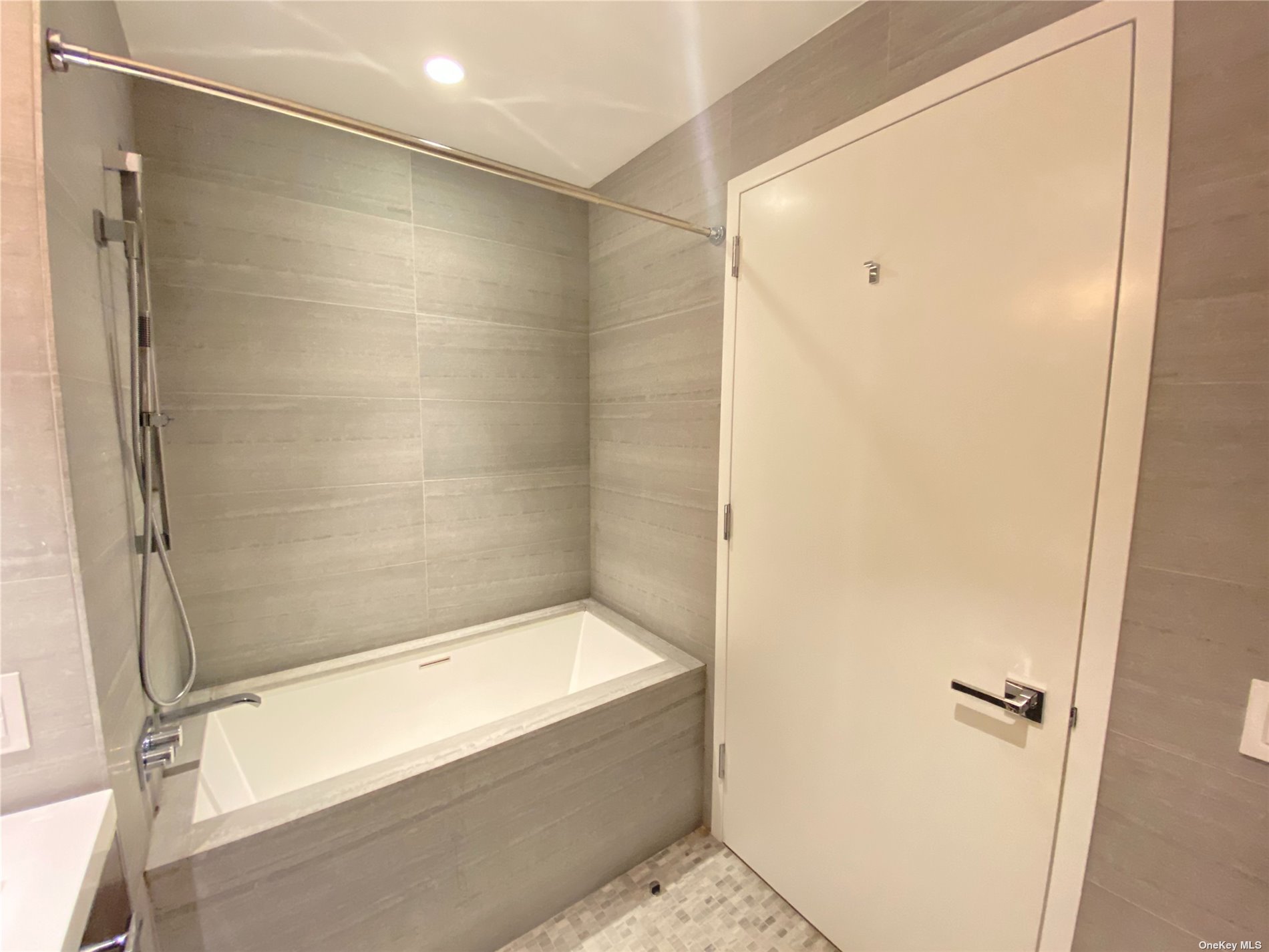 250 South Street #12G, New York (Manhattan), New York image 15