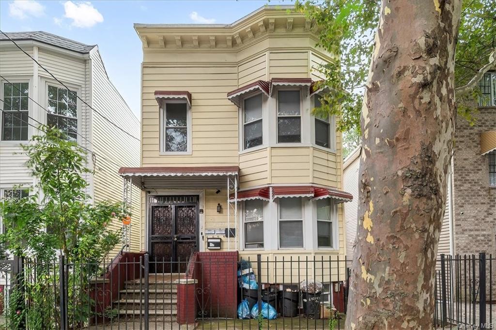 Property for Sale at 4027 Edson Avenue, Bronx, New York - Bedrooms: 8 
Bathrooms: 2  - $799,000
