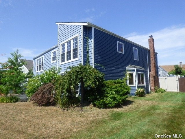 3648 Lorrie Drive, Oceanside, New York image 2