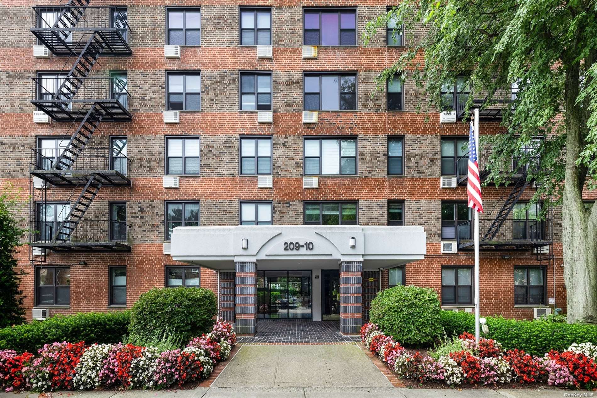 209-10 41st Ave Ave #5P, Bayside, New York image 1