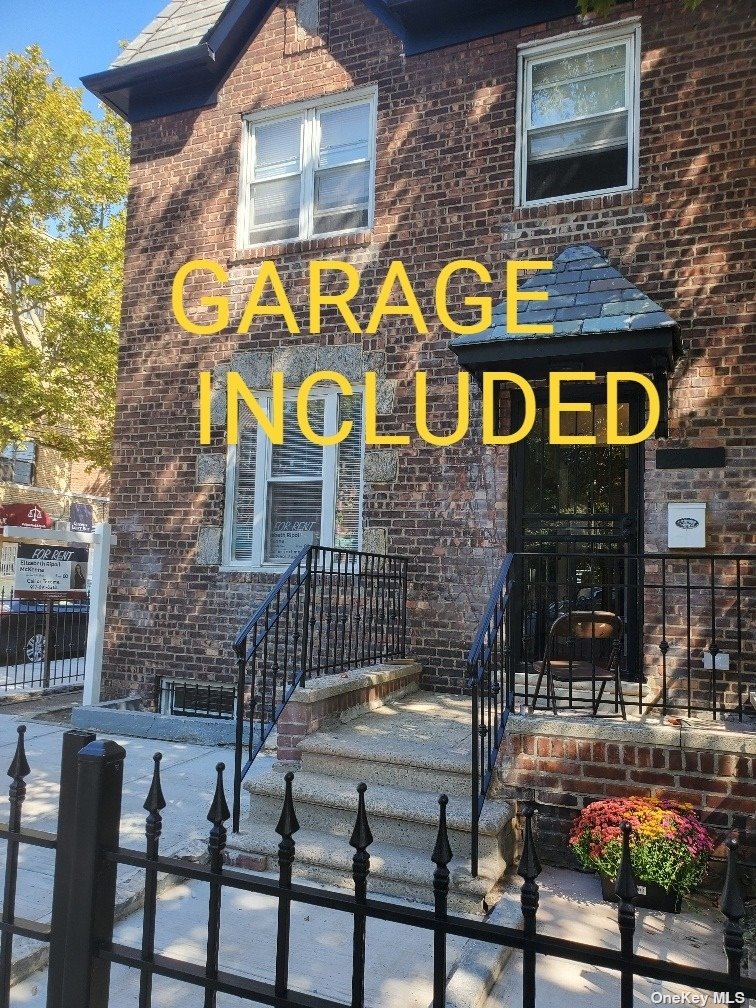 2401 24th Avenue 1st Fl, Astoria, Queens, NY - 3 Bedrooms  
1 Bathrooms  
6 Rooms - 