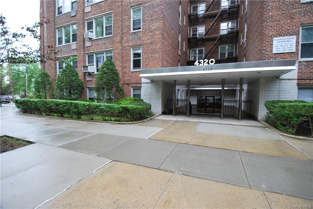 Property for Sale at 4320 Van Cortlandt Park East Avenue 1A, Bronx, New York - Bedrooms: 1 
Bathrooms: 1 
Rooms: 3  - $165,000