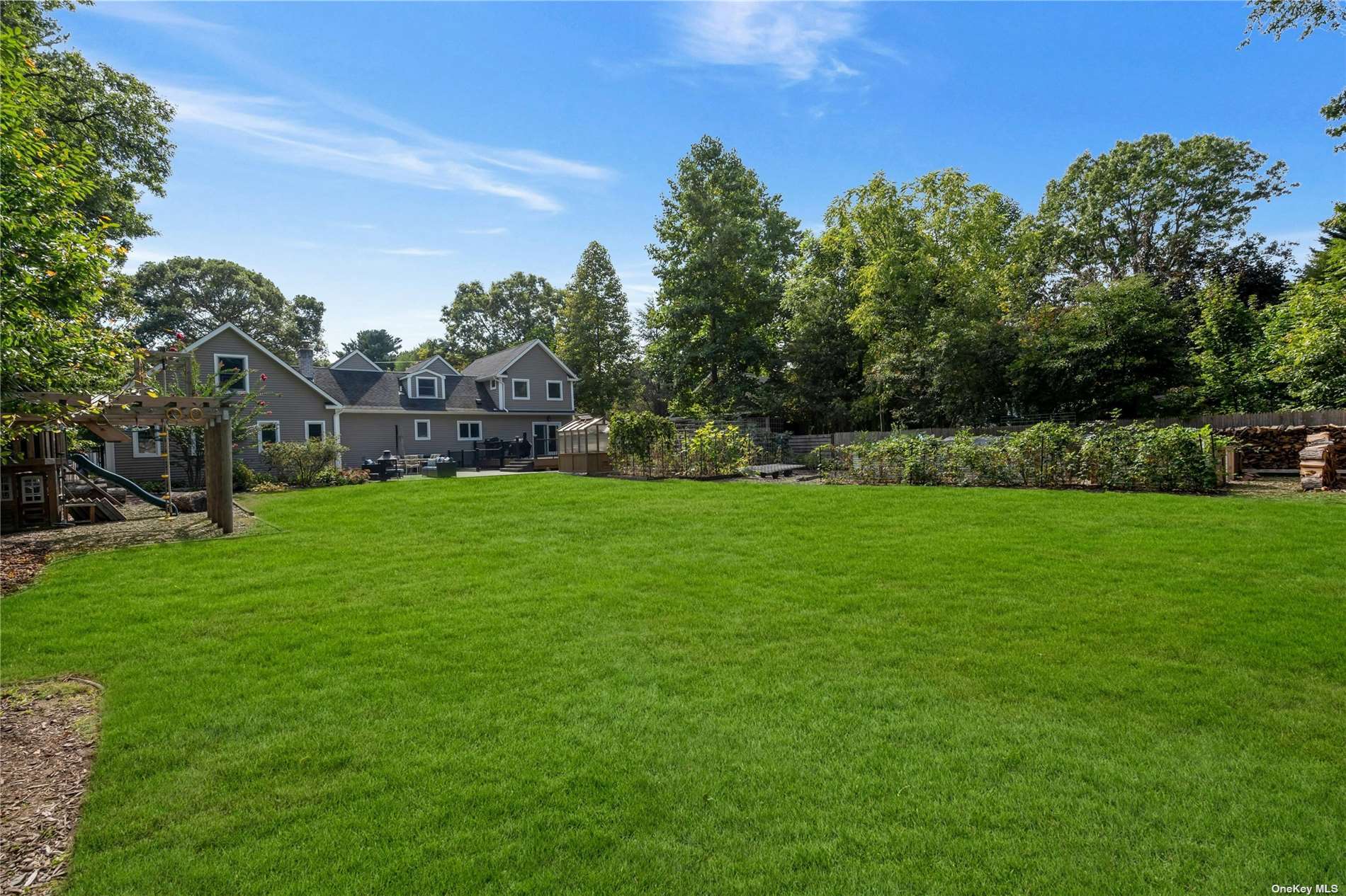 115 Brook Lane, Smithtown, New York image 32