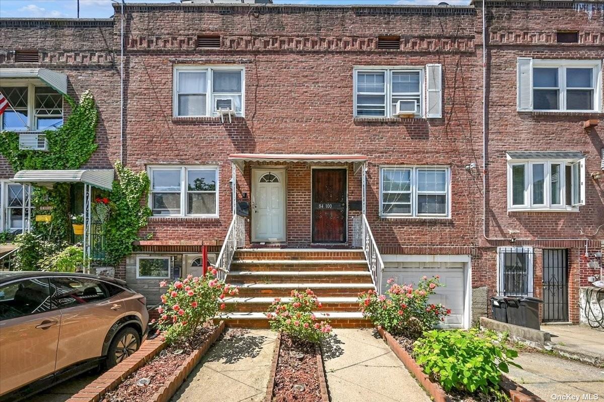 Property for Sale at 84102 Austin Street, Kew Gardens, Queens, NY - Bedrooms: 2 
Bathrooms: 1 
Rooms: 5  - $788,000