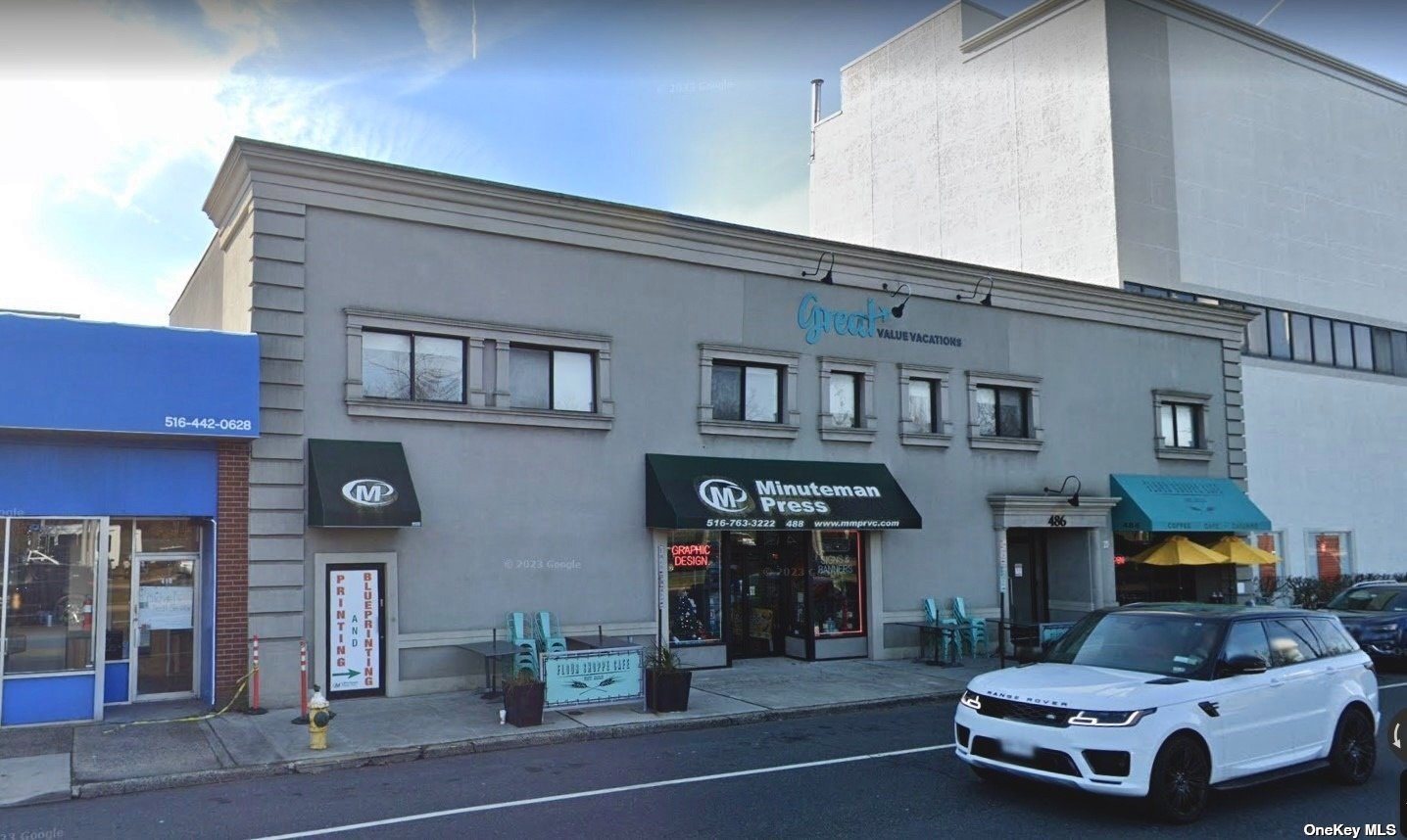 486 Sunrise Highway