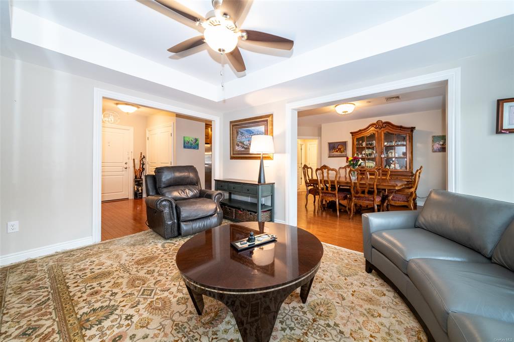 101 Sheldrake Place #15, Mamaroneck, New York image 3