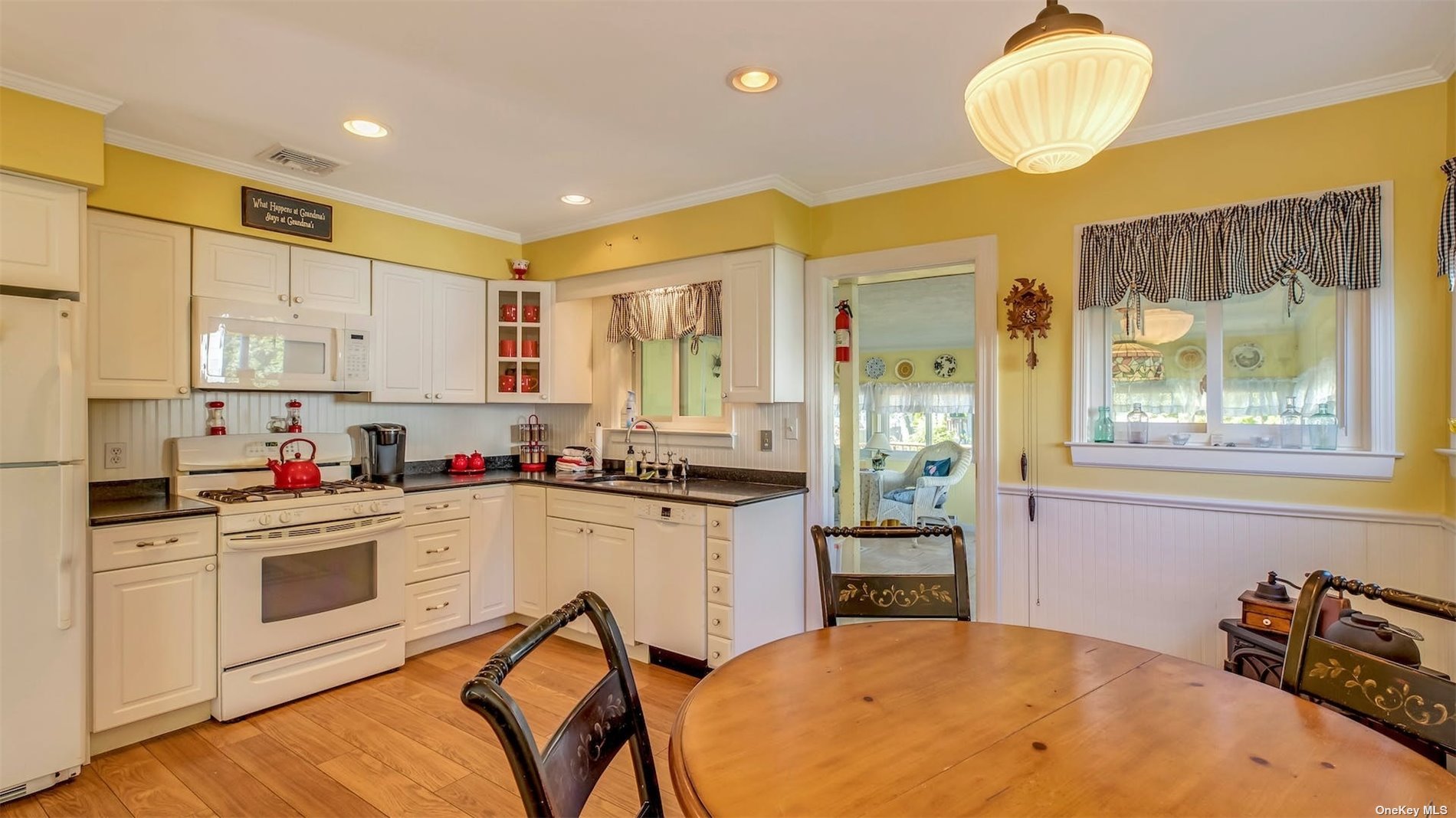 Photo 6 of 27 of 42 Lumur Drive house