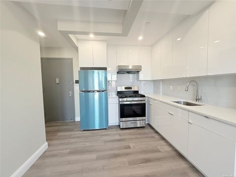 Condo For Sale - 163-07 72nd Ave Avenue #5B<br/> Fresh Meadows, NY 11365