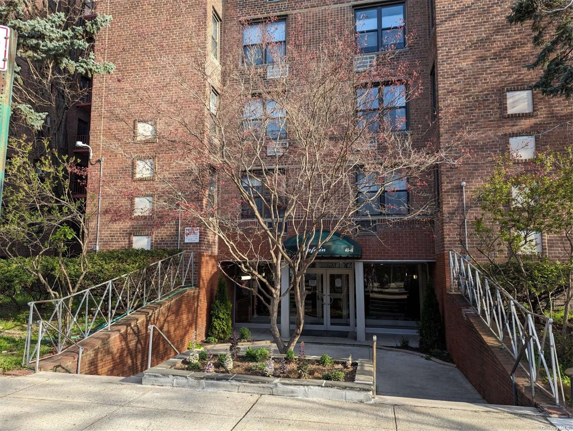 Property for Sale at 6515 38th Avenue 5P, Woodside, Queens, NY - Bedrooms: 1 
Bathrooms: 1 
Rooms: 4  - $385,000