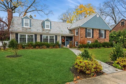 1 Arrandale Road Rockville Centre NY 11570