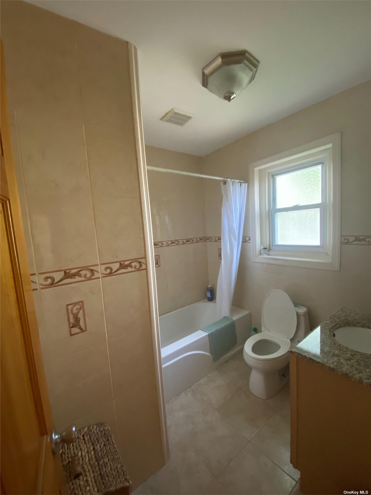 Photo 8 of 10 of 114-30 179th Street house