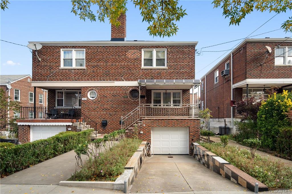 1958 Fowler Avenue, Bronx, New York - 3 Bedrooms  
2 Bathrooms  
7 Rooms - 