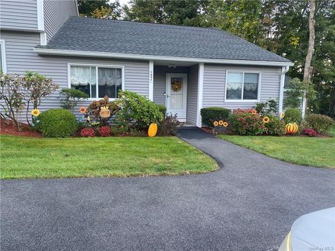 Photo of 189 Long Hill Drive #F, Yorktown Heights, NY 10598 (MLS # H6335882)