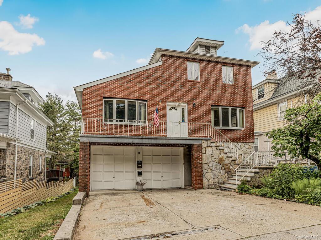 Property for Sale at 15 Odell Avenue, Yonkers, New York - Bedrooms: 6 
Bathrooms: 3 
Rooms: 10  - $879,000