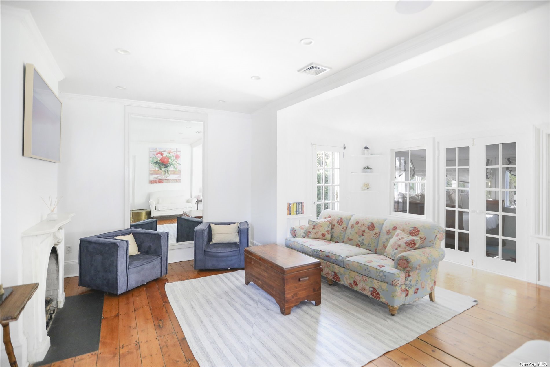 22 Bellport Lane, Bellport Village, New York image 5