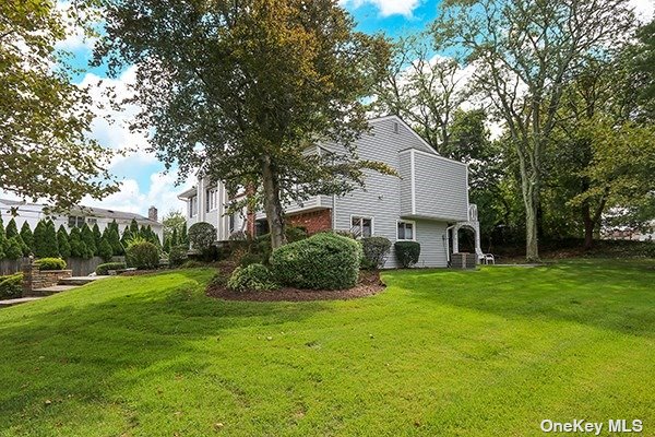 461 Elm Drive, Roslyn, New York image 3