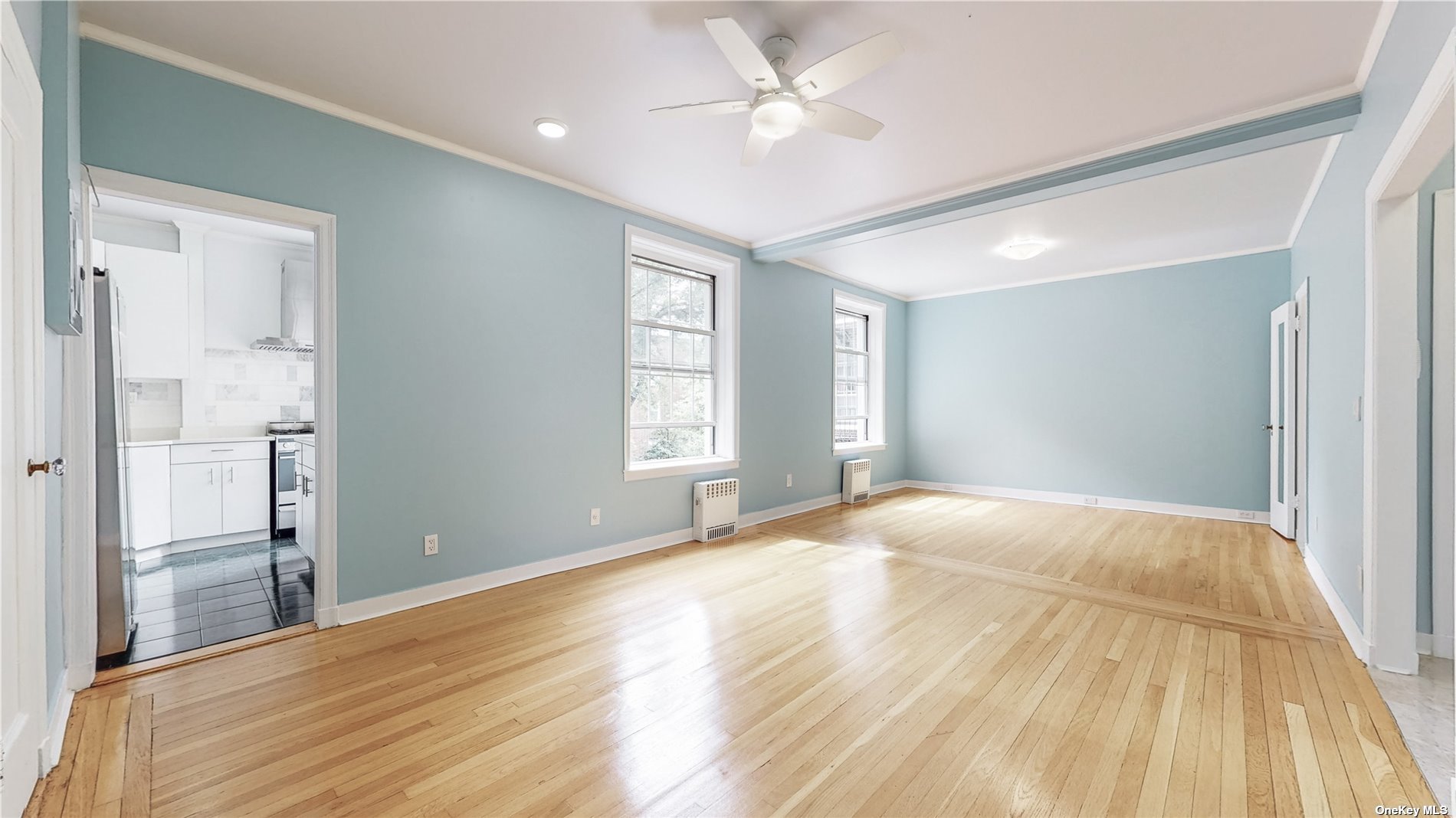 3728 85th Street St 31, Jackson Heights, Queens, NY - 1 Bedrooms  
1 Bathrooms  
4 Rooms - 