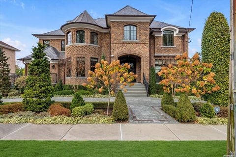 160-25 10th Avenue Beechhurst NY 11357