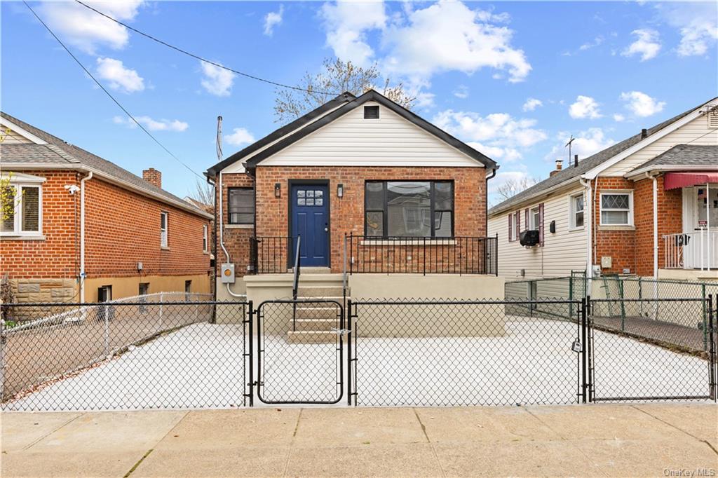 Property for Sale at 1036 Brinsmade Avenue, Bronx, New York - Bedrooms: 4 
Bathrooms: 2 
Rooms: 6  - $795,999