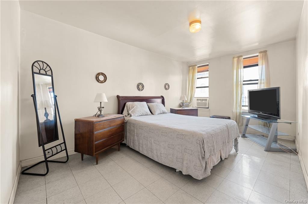 2000 Daly Avenue #5B, Bronx, New York image 11