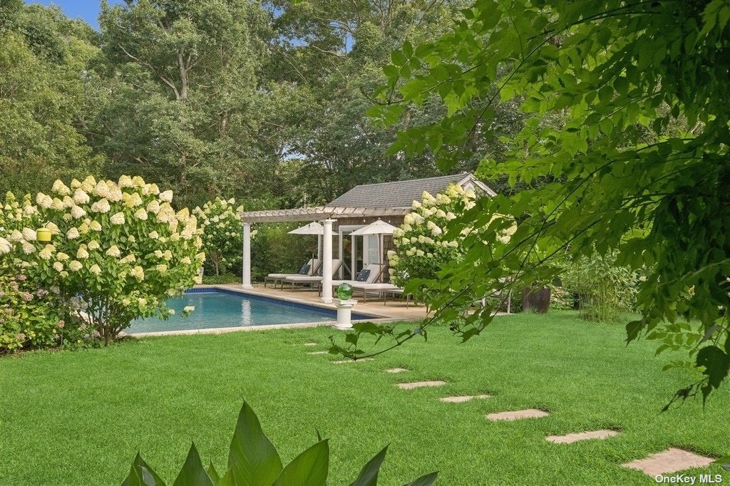 105 Park Street, East Hampton, New York image 10