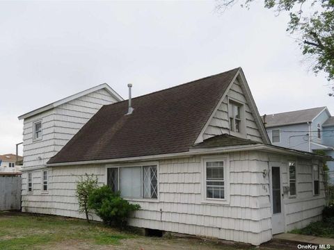 Photo of Freeport, NY 11520 (MLS # L3578209) Photo of Freeport, NY 11520 (MLS # L3578209)