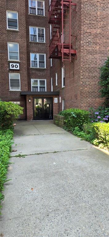 Property for Sale at 90 Union Street 6C, New Rochelle, New York - Bedrooms: 3 
Bathrooms: 2 
Rooms: 5  - $429,000