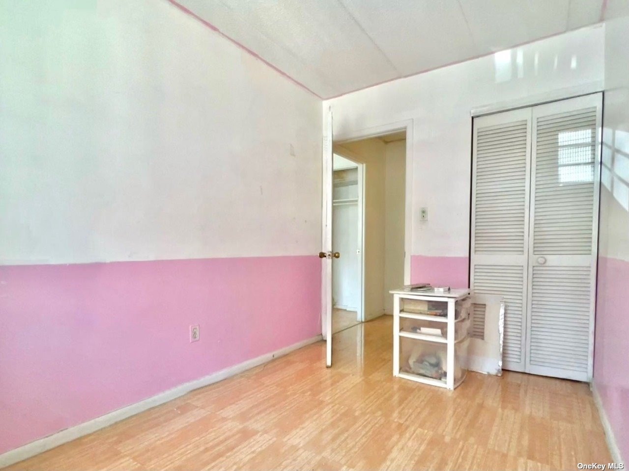 Photo 5 of 10 of 144-23 Barclay Avenue 1A condo