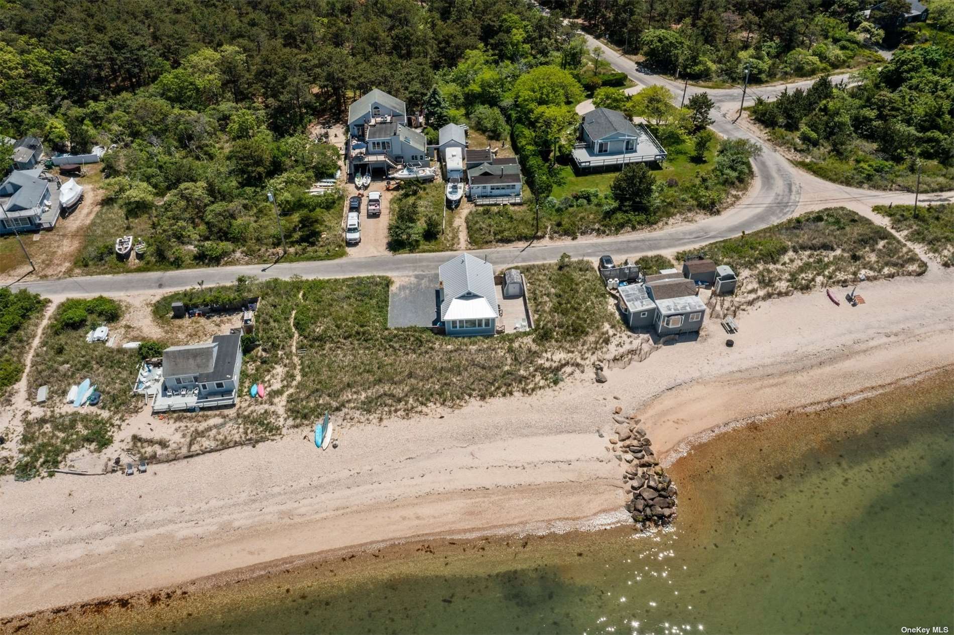 273 Shore Road, Amagansett, New York image 8