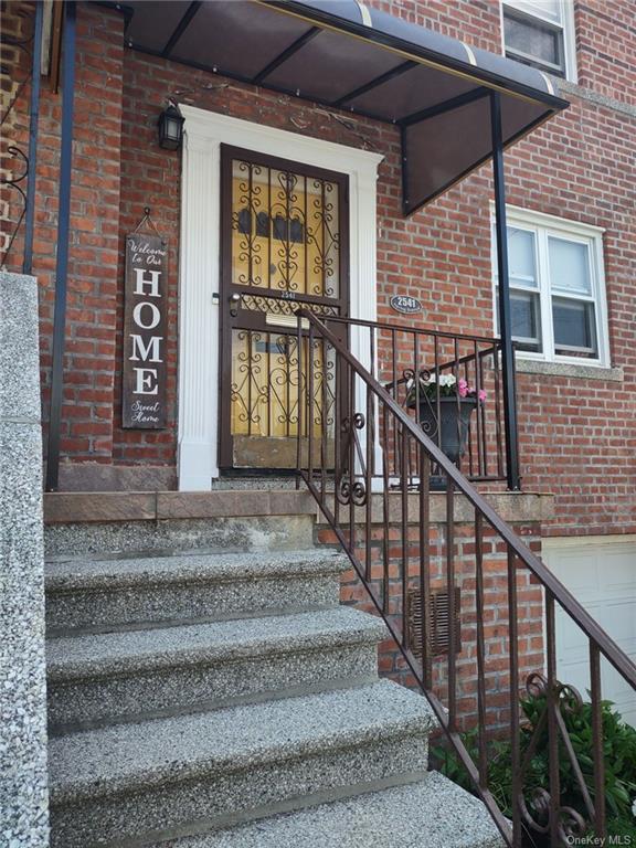 Property for Sale at 2541 Hering Avenue, Bronx, New York - Bedrooms: 3 
Bathrooms: 3 
Rooms: 6  - $750,000