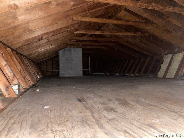 Photo 17 of 29 of 60 W Mastic Boulevard house