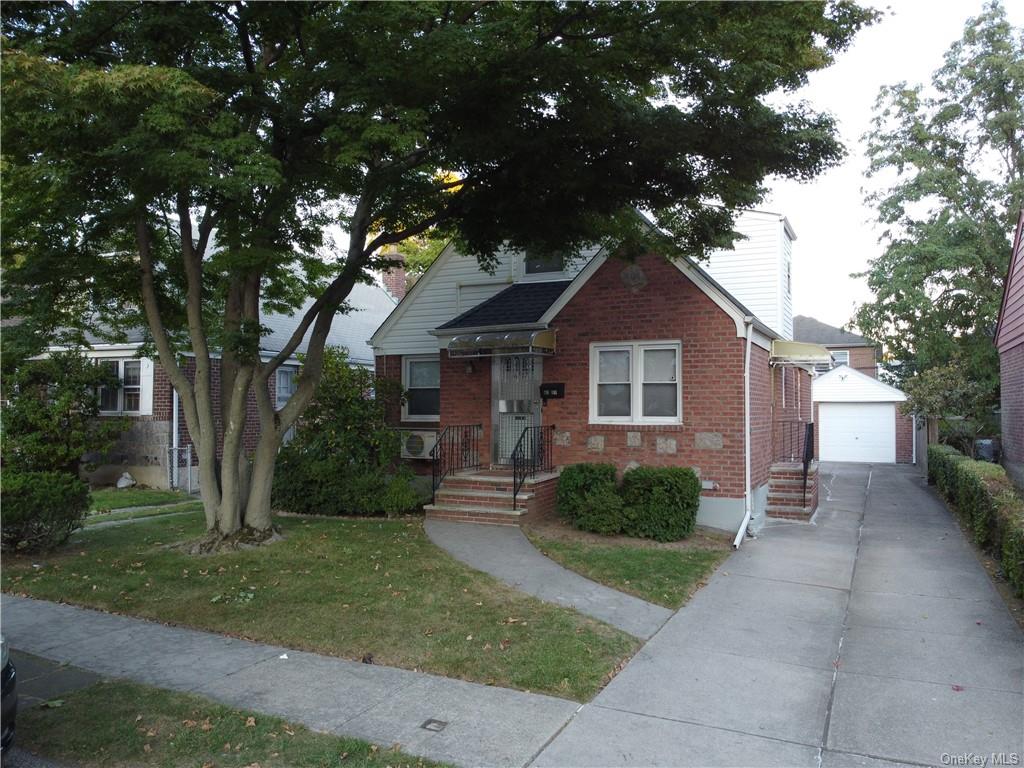 6719 166th Street, Fresh Meadows, New York image 1