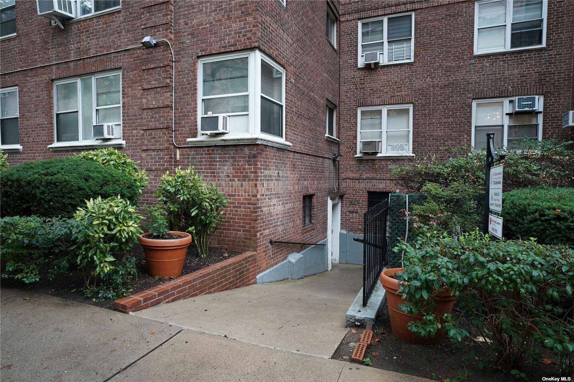 71-36 110 Street #3L, Forest Hills, New York image 25