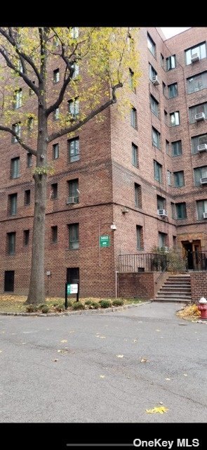 Property for Sale at 1460 Parkchester Road 4B, Bronx, New York - Bedrooms: 2 
Bathrooms: 1 
Rooms: 4  - $307,000