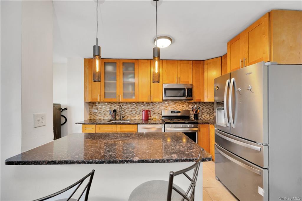 880 Boynton Avenue #14D, New York, New York image 4