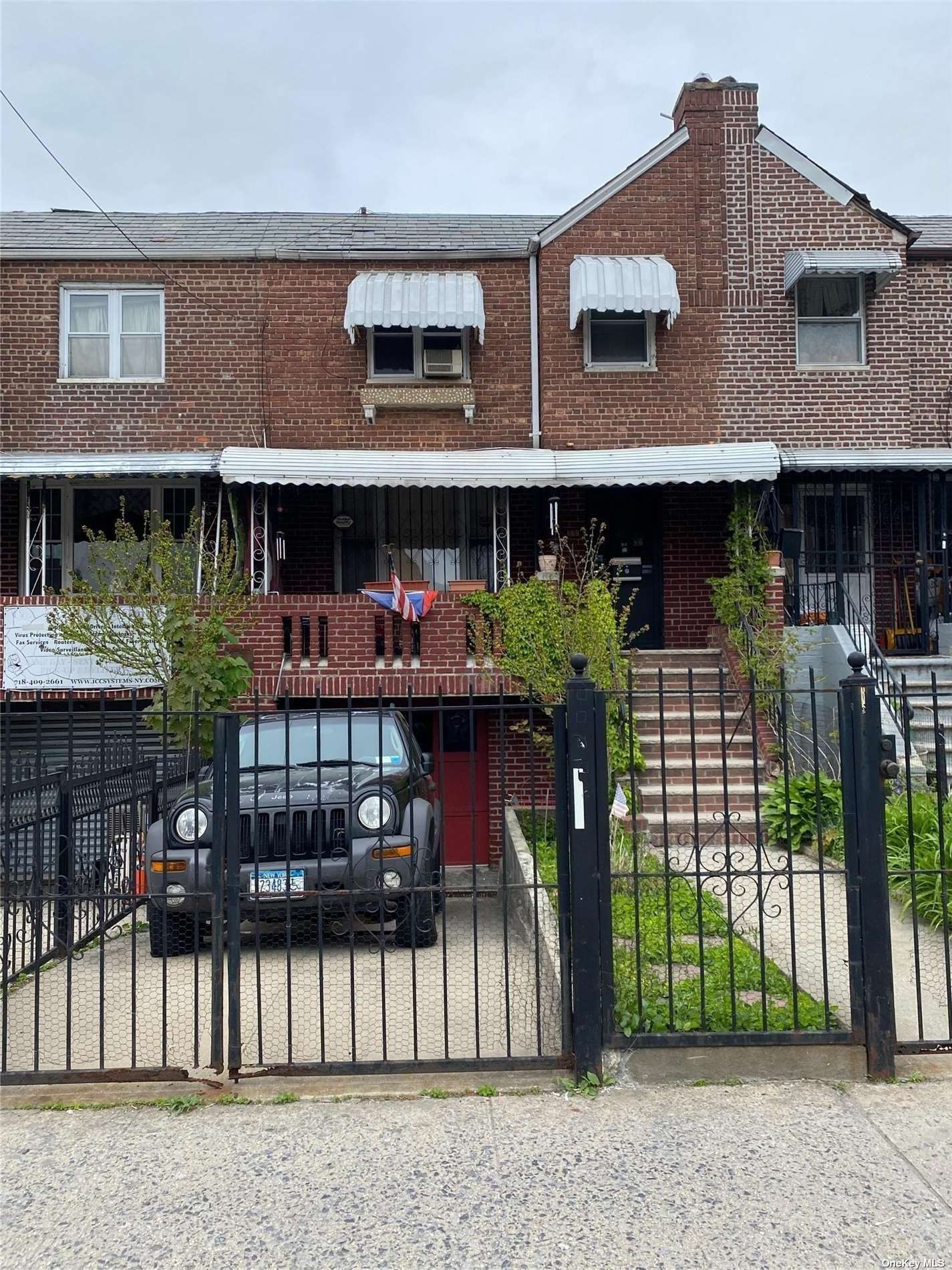 Property for Sale at 1169 White Road, Bronx, New York - Bedrooms: 3 
Bathrooms: 2 
Rooms: 6  - $449,999