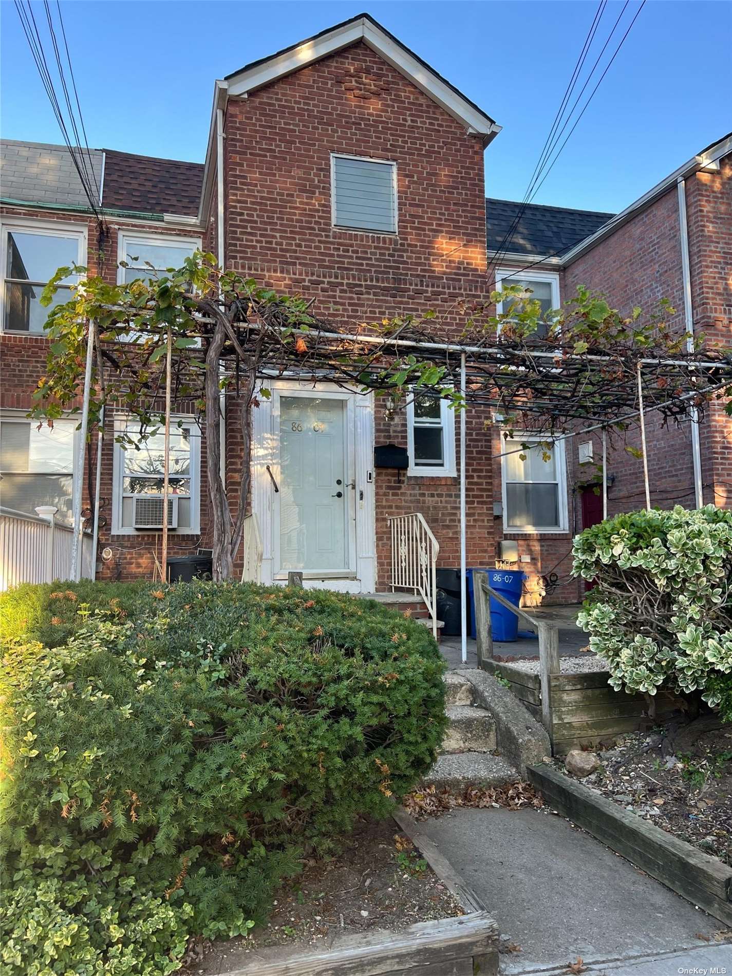 Rental Property at 8607 233rd Street 2A, Queens Village, Queens, NY - Bedrooms: 2 
Bathrooms: 1 
Rooms: 6  - $2,500 MO.