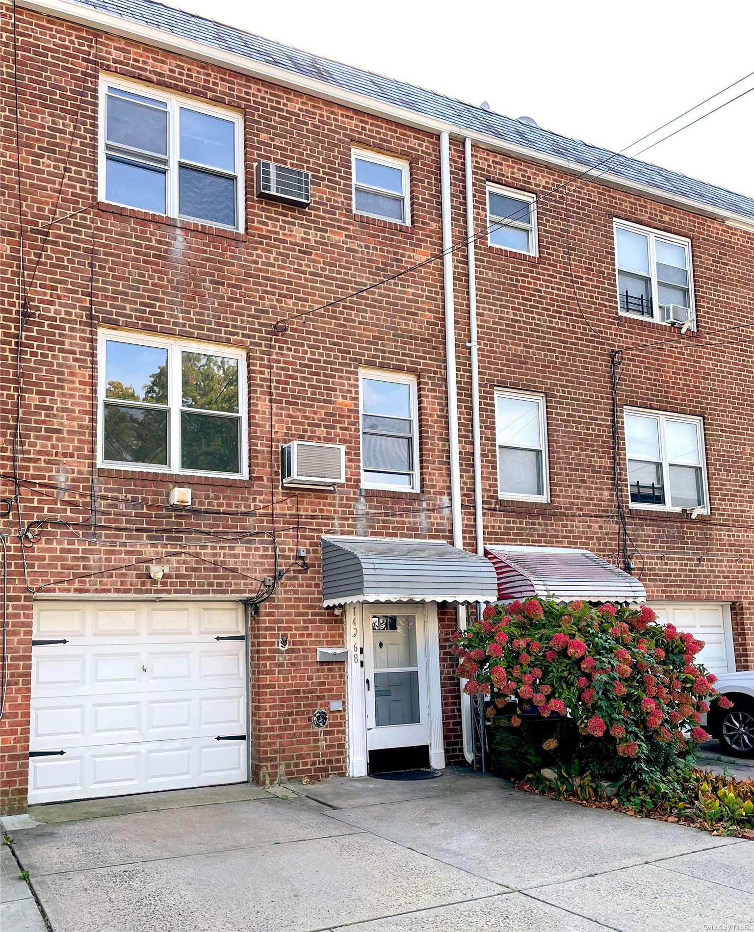 Rental Property at 14968 21st Avenue 2/3, Whitestone, Queens, NY - Bedrooms: 3 
Bathrooms: 1 
Rooms: 7  - $3,300 MO.