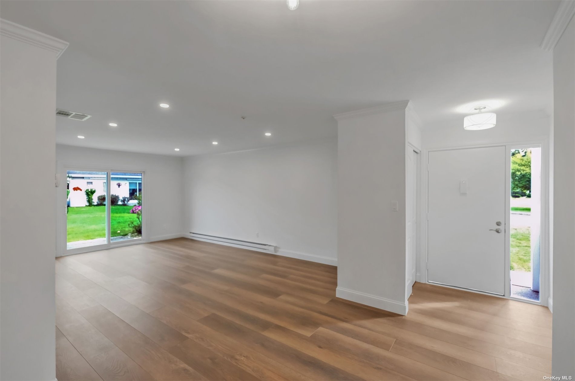 502 Flair Court #502, Saint James, New York image 3