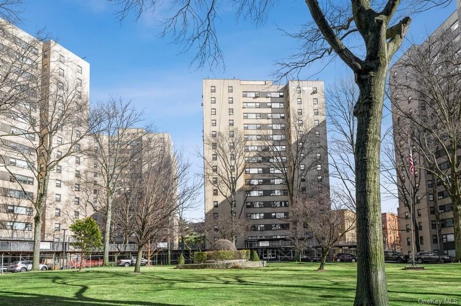Property for Sale at 6 Fordham Oval 12D, Bronx, New York - Bedrooms: 1 
Bathrooms: 1 
Rooms: 3  - $179,000