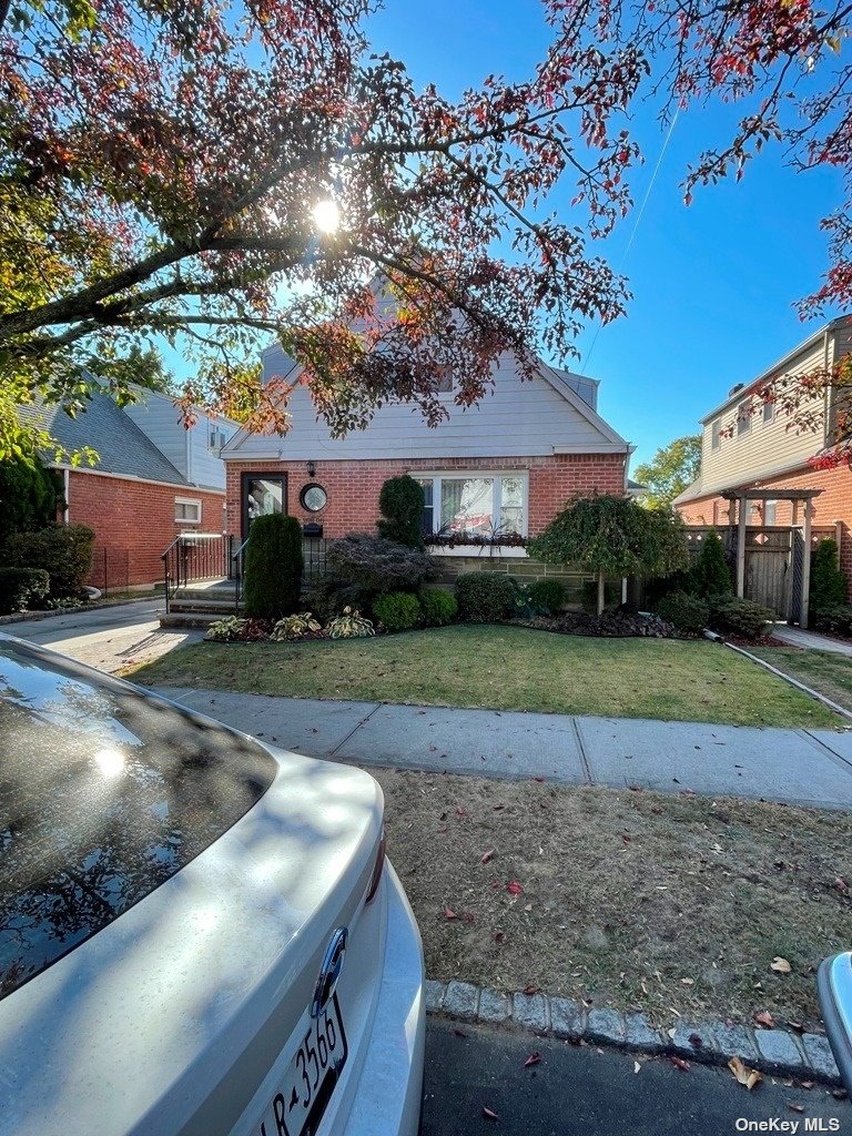 Property for Sale at 42Ave  Ave, Bayside, Queens, NY - Bedrooms: 5 
Bathrooms: 3 
Rooms: 12  - $1,590,000