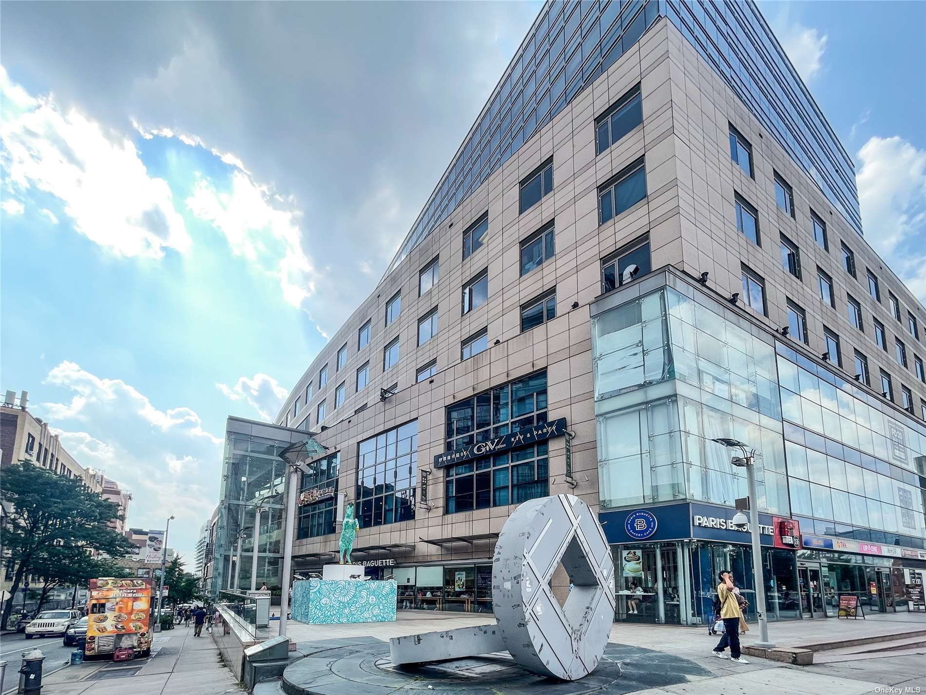 38-25 Main Street Street 4A