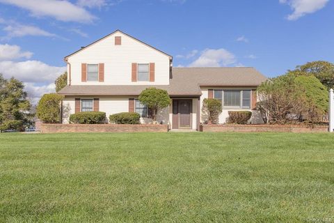 14 Cheddar Lane New Windsor NY 12553