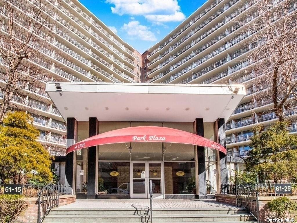 61-25 97th Street #2P, Rego Park, New York image 1