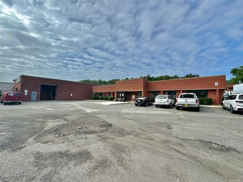 1 Garvies Point Road Glen Cove NY 11542