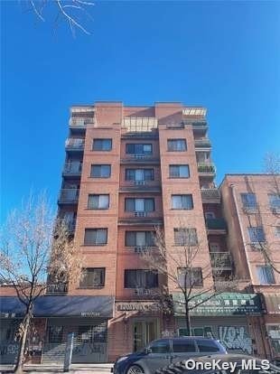 8523 Broadway 6C, Elmhurst, Queens, NY - 2 Bedrooms  
2 Bathrooms  
5 Rooms - 