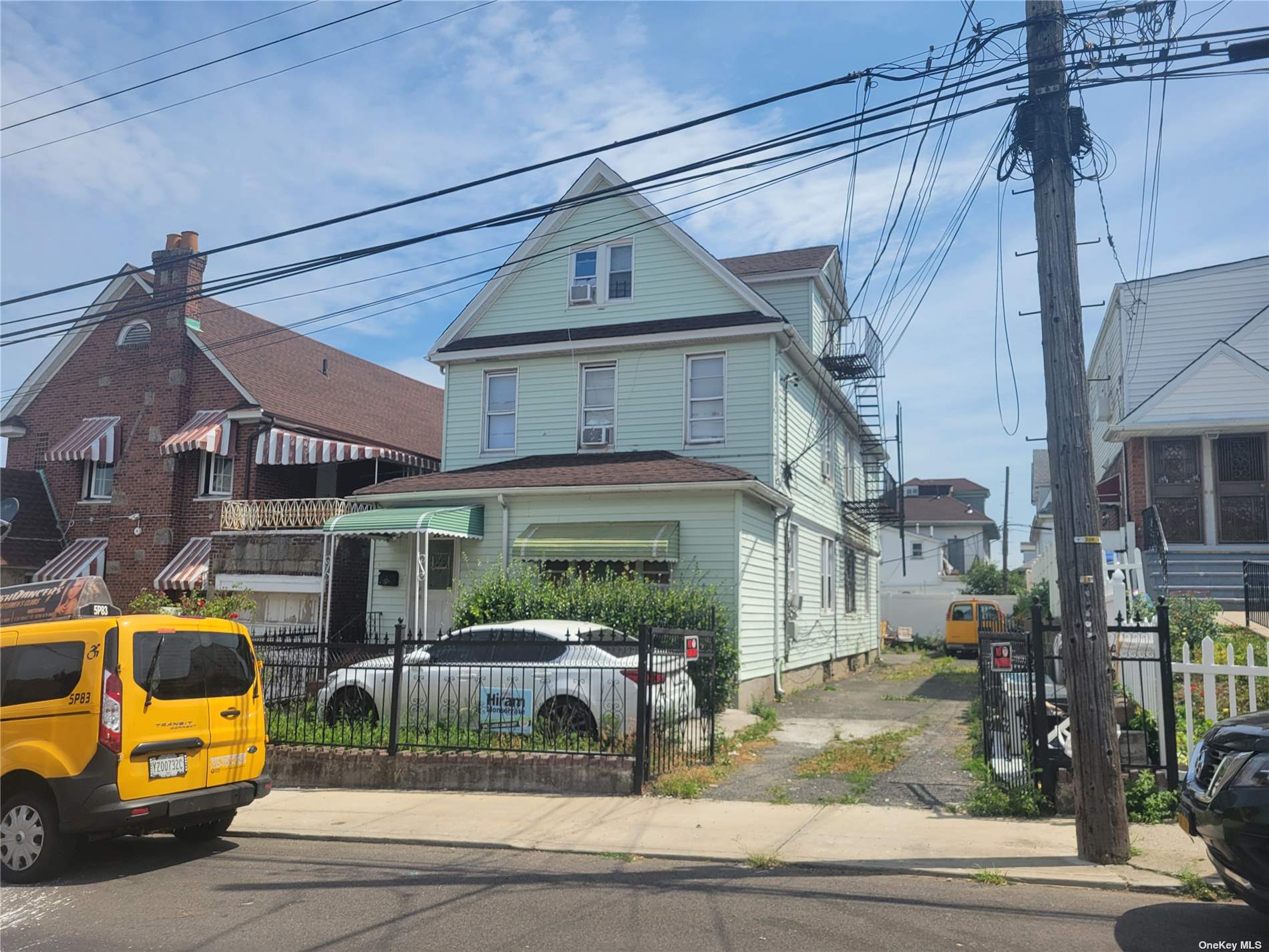 Property for Sale at 2915 Gillmore Street, East Elmhurst, Queens, NY - Bedrooms: 9 
Bathrooms: 4 
Rooms: 14  - $2,000,000