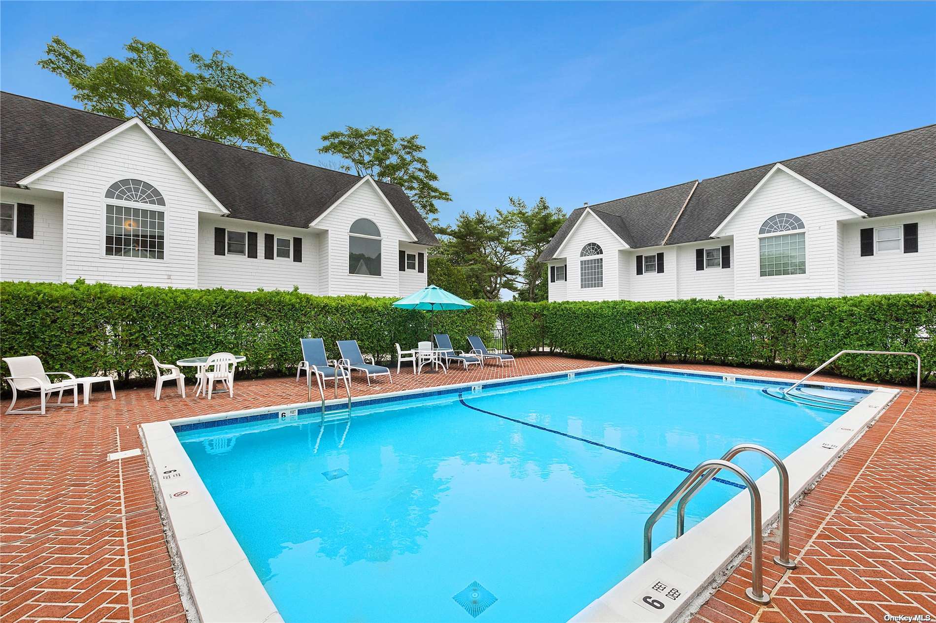 25 Mitchell Road 7, Westhampton Beach, Hamptons, NY - 2 Bedrooms  
3 Bathrooms - 