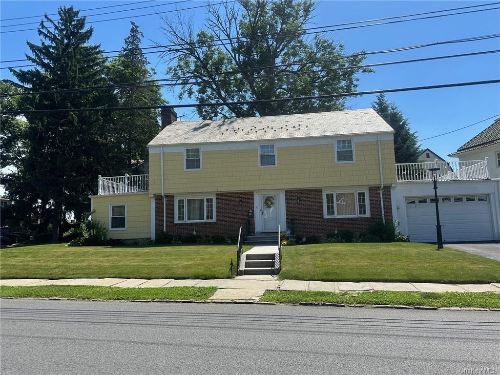 Property for Sale at 311 Westchester Avenue, Mount Vernon, New York - Bedrooms: 4 
Bathrooms: 3 
Rooms: 9  - $789,000